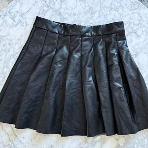 Sunday Best Aritzia Pleather Mini Skirt Size 8 High Waist Black